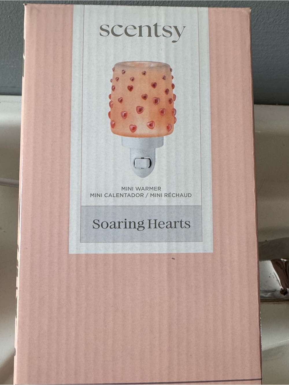 Scentsy Pink Heart Glass Mini Warmer